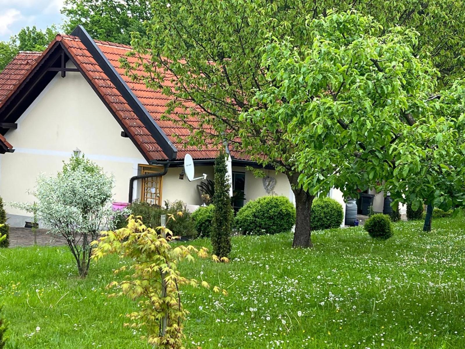 Ferienwohnung Dorner Spielfeld Exterior foto